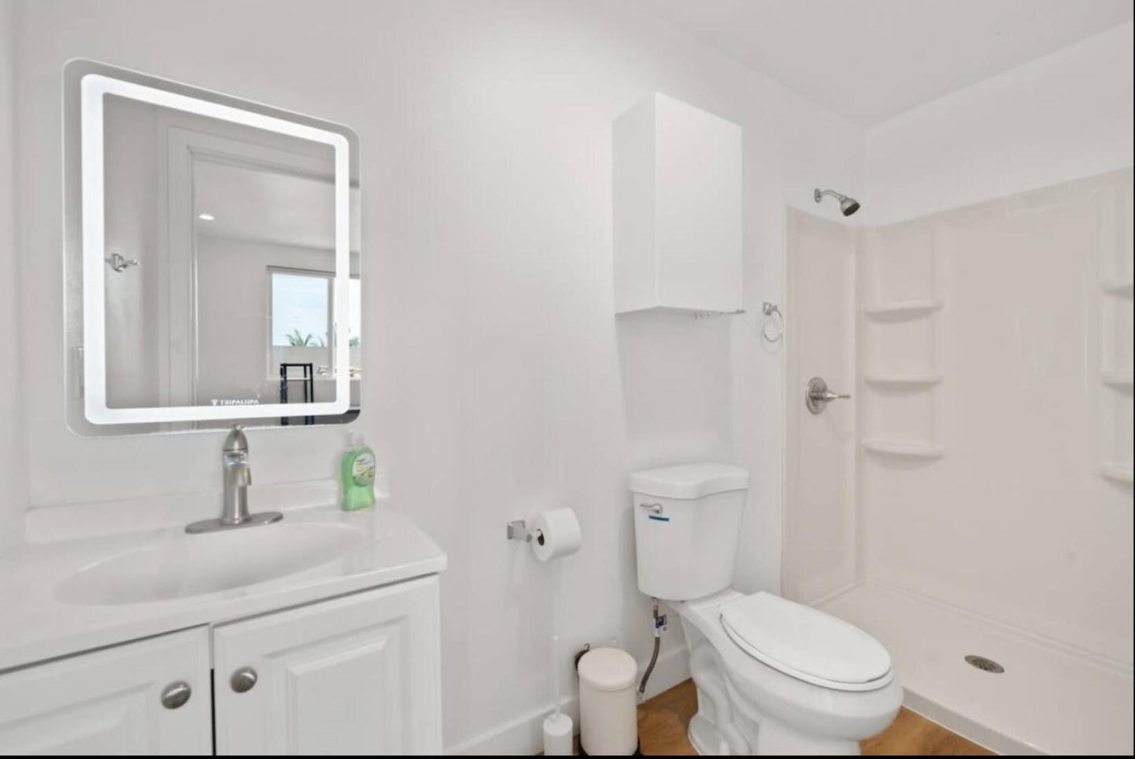 Charming Urban Retreat Near Usc In La- Private Room With Share Living Room With Kitchen Los Angeles Extérieur photo